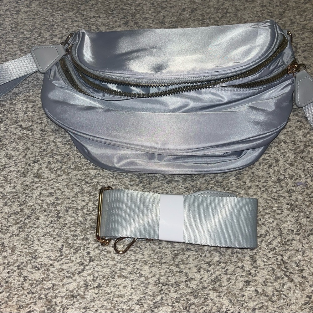 Elegant Silver Crossbody Bag